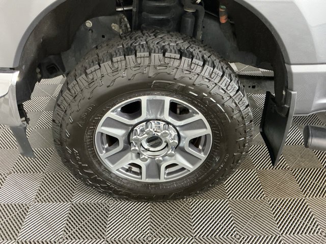 Certified 2025 Ford F350 Lariat w/ FX4 Off-Road Package AWD/4WD image 31