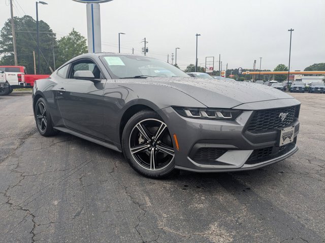 Certified 2024 Ford Mustang Coupe RWD image 2