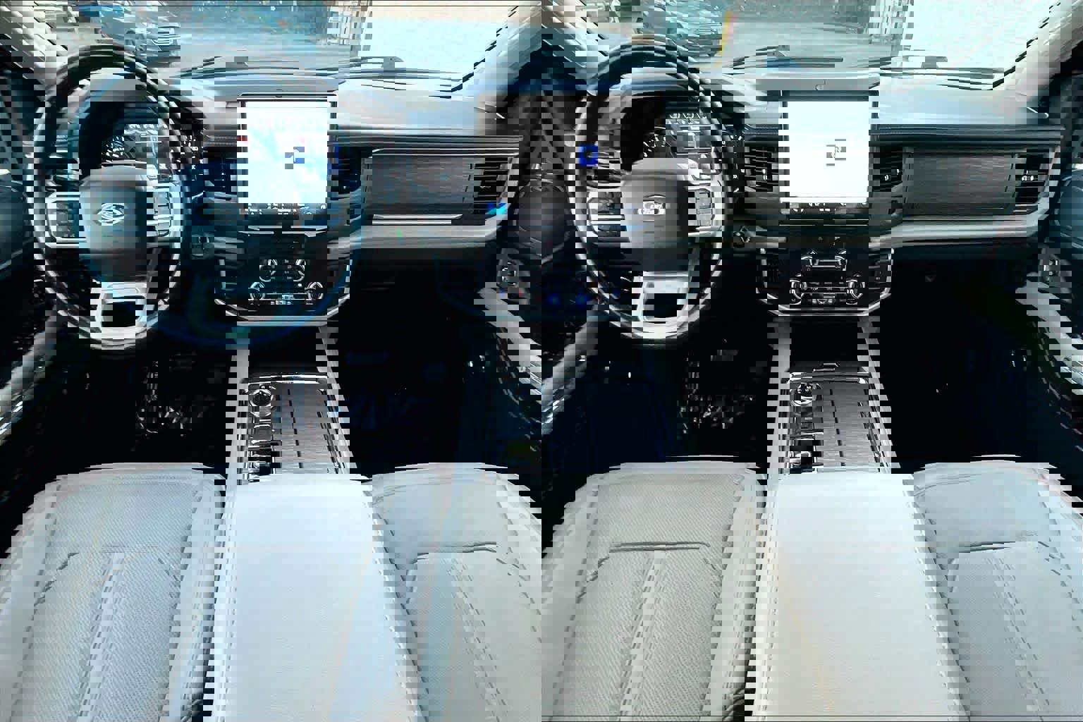 Certified 2023 Ford Expedition Limited image 15