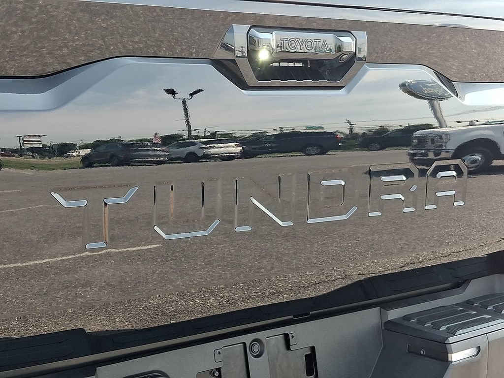 Used 2024 Toyota Tundra Limited w/ TRD Off-Road Package AWD/4WD image 33