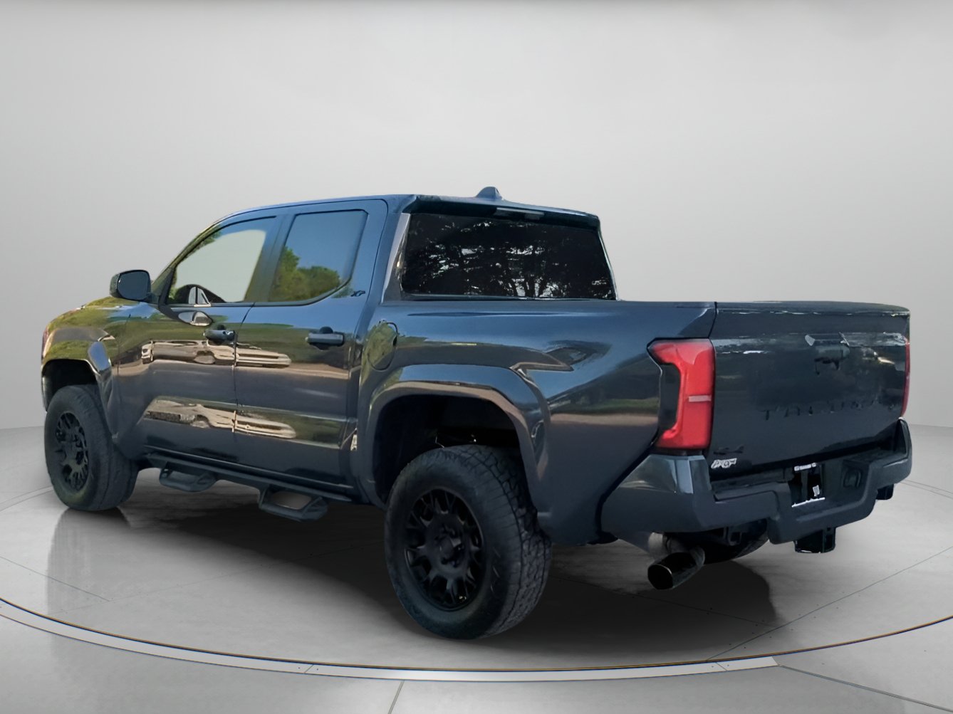 Used 2025 Toyota Tacoma SR5 AWD/4WD image 20