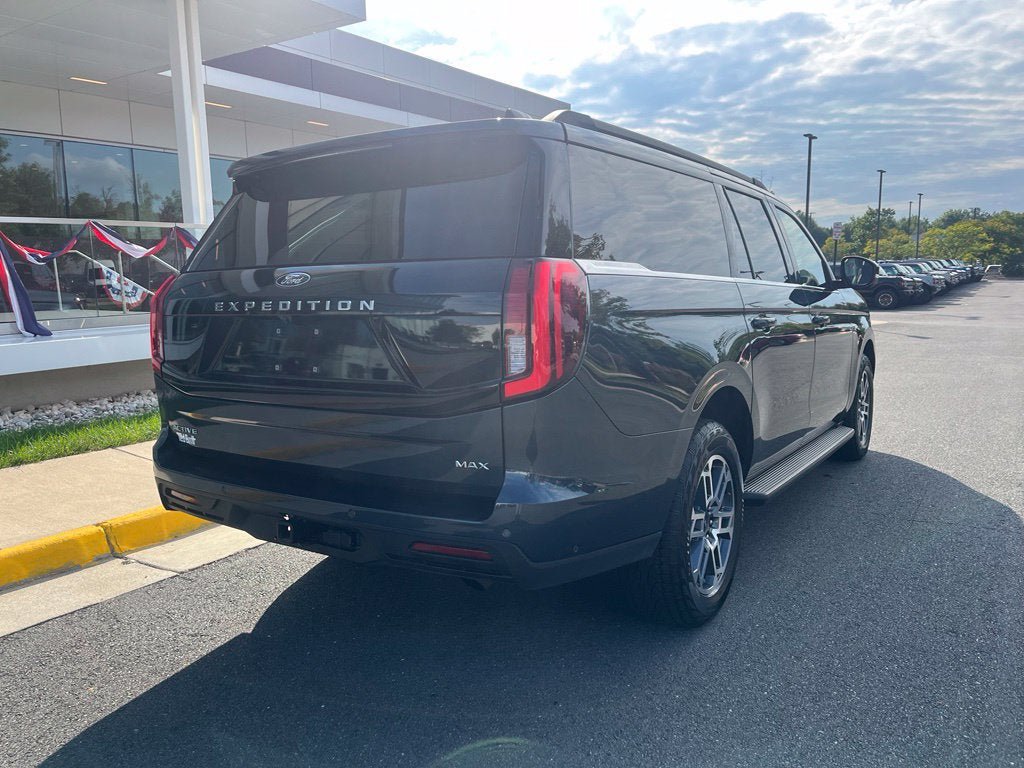 Certified 2025 Ford Expedition Max Active AWD/4WD image 9