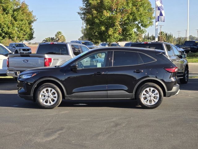 Certified 2025 Ford Escape Active AWD/4WD image 8