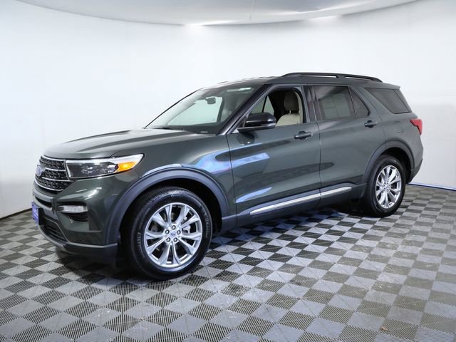 Certified 2024 Ford Explorer XLT w/ Equipment Group 202A AWD/4WD image 5