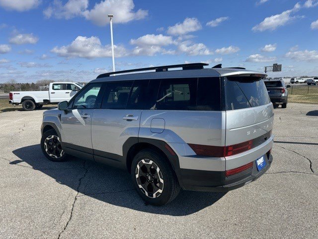 Used 2025 Hyundai Santa Fe SEL image 3