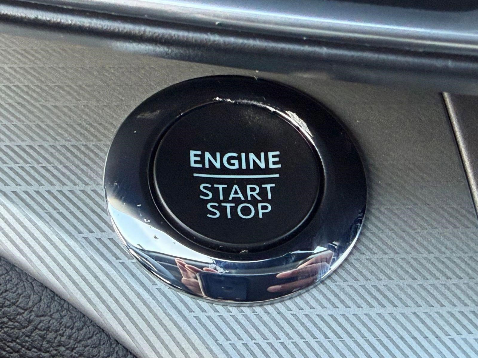 Certified 2022 Ford Explorer XLT w/ Equipment Group 202A image 30