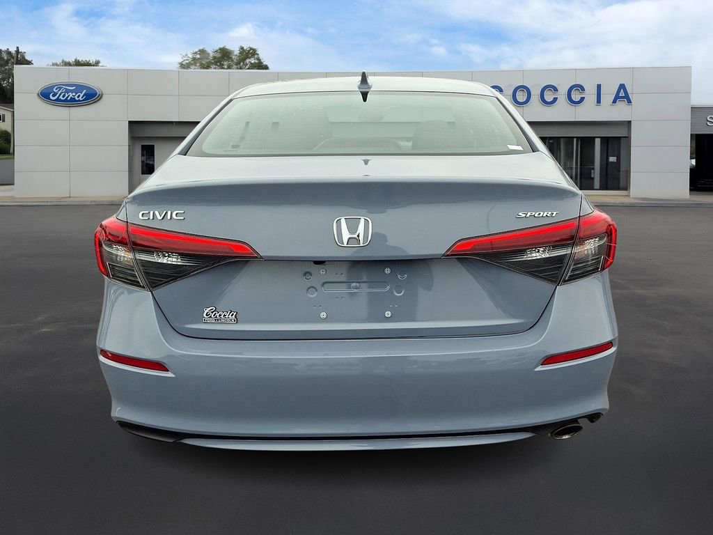 Used 2023 Honda Civic Sport image 4