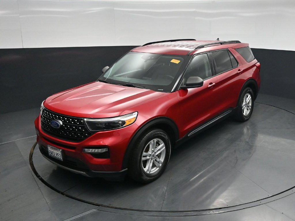 Certified 2021 Ford Explorer XLT w/ Equipment Group 202A RWD image 36