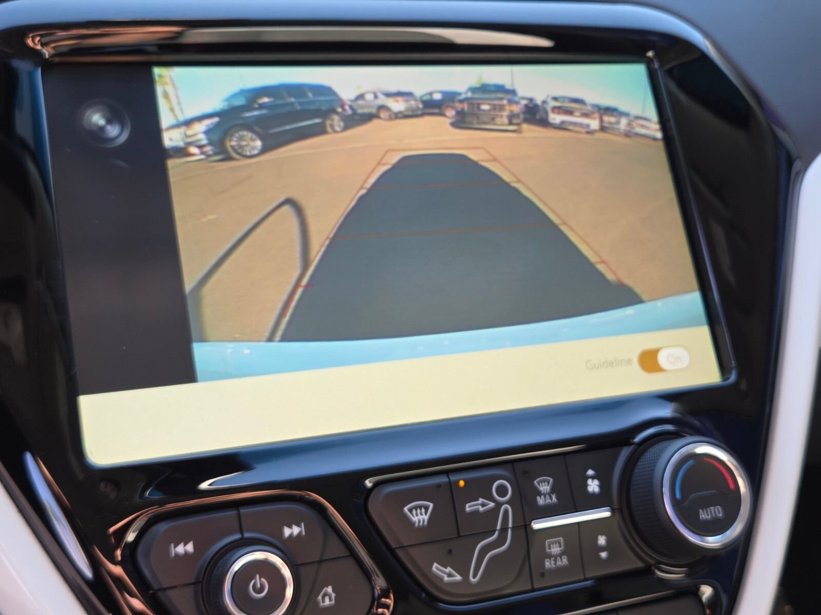 Used 2018 Chevrolet Bolt LT FWD image 21