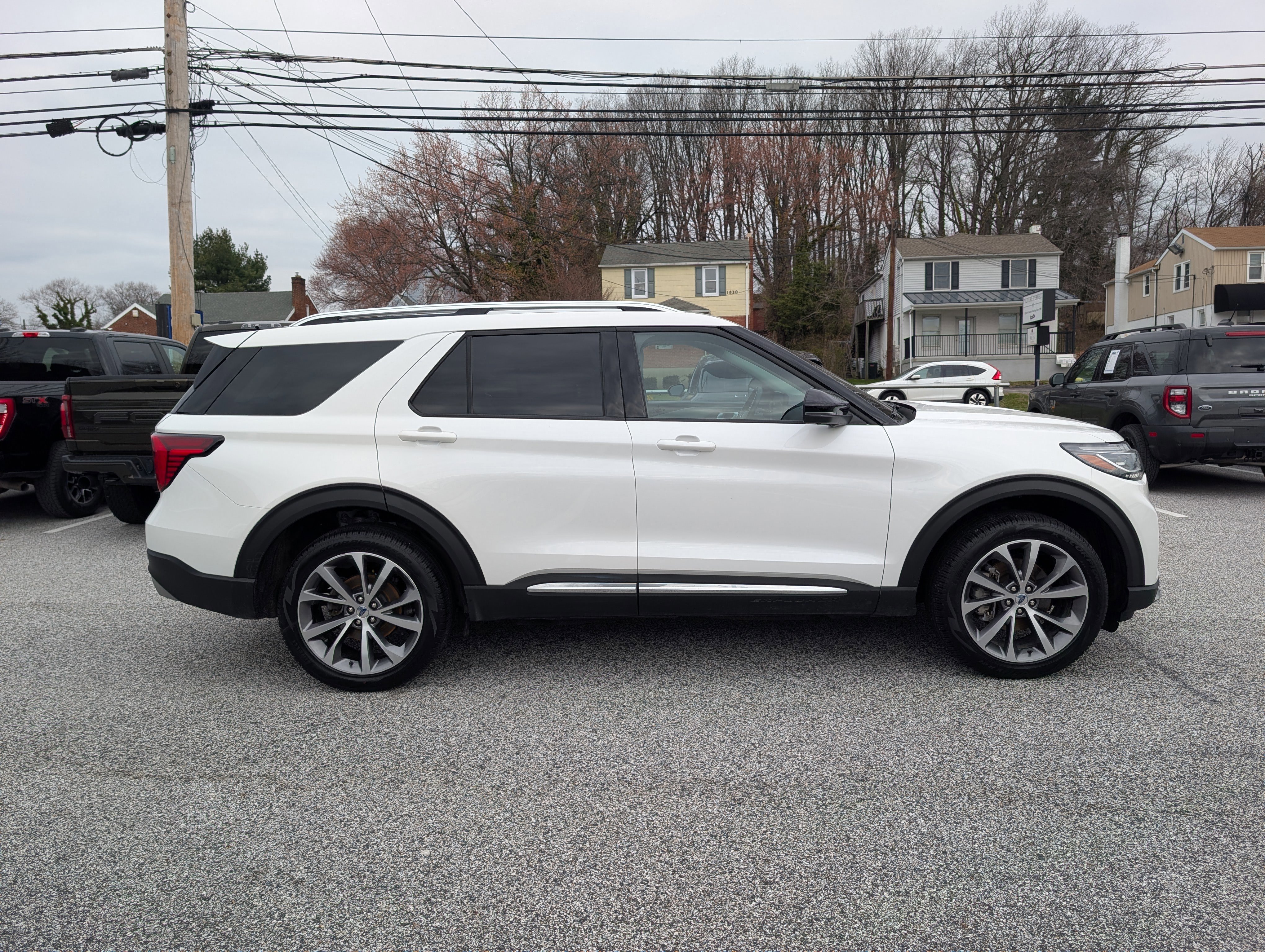 Certified 2025 Ford Explorer Platinum w/ Ultimate Package image 2