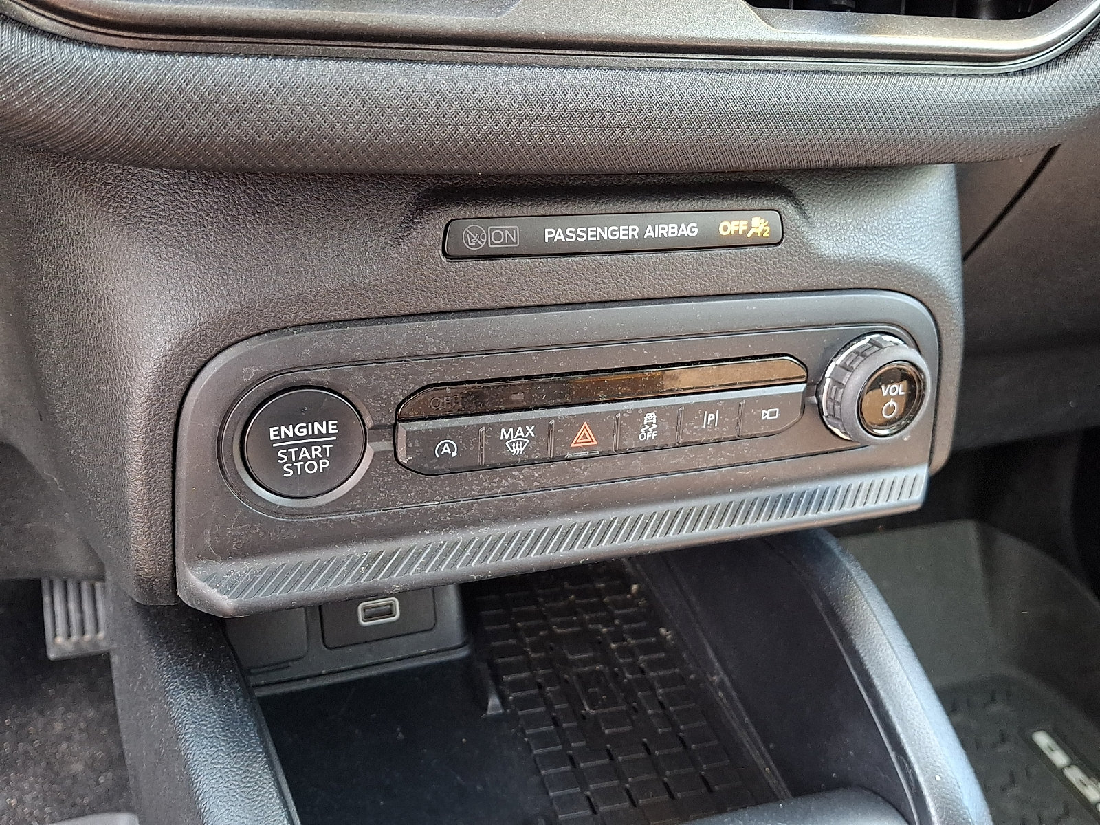 Certified 2025 Ford Bronco Sport Outer Banks w/ Outer Banks Tech Package+ AWD/4WD image 16