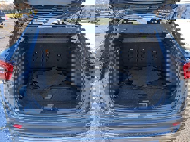 Used 2025 Chevrolet Trax LT w/ Driver Confidence Package image 29