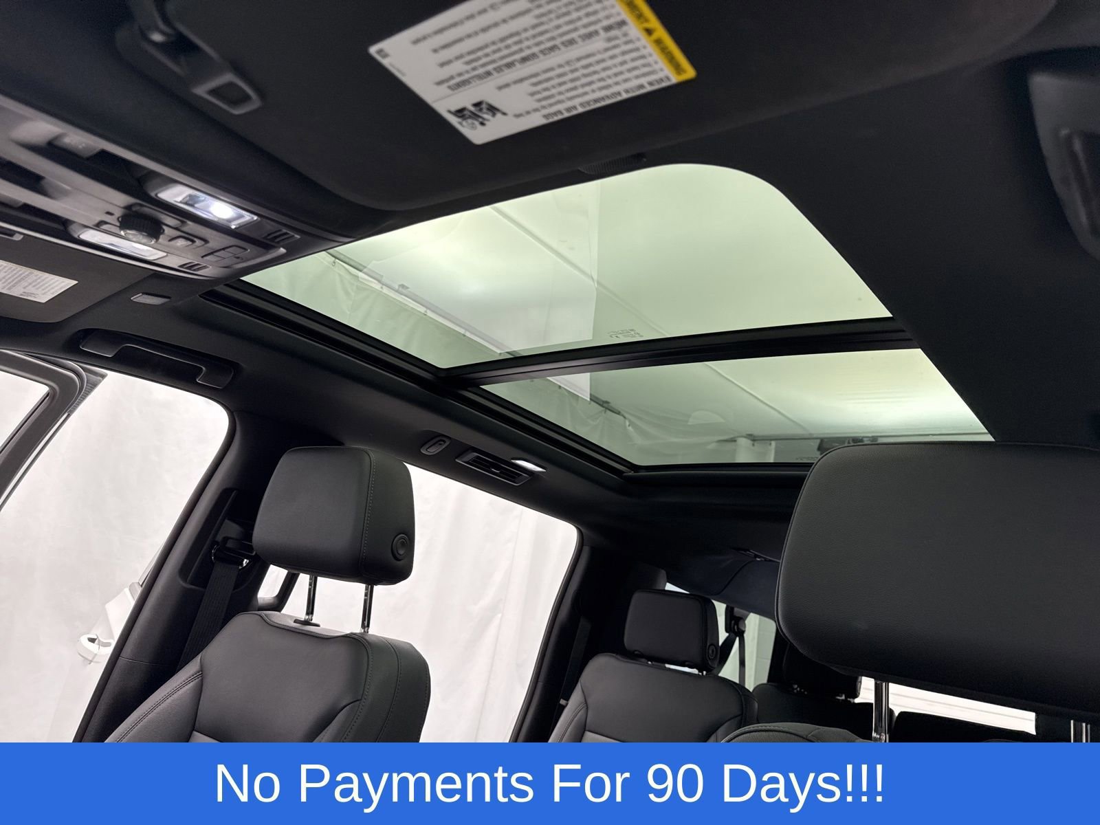 Used 2023 Chevrolet Suburban Z71 w/ Luxury Package image 27