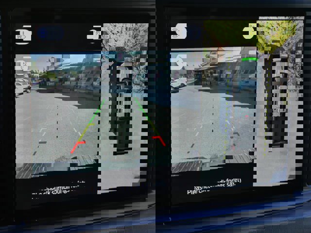 Certified 2023 Ford F350 Platinum image 18