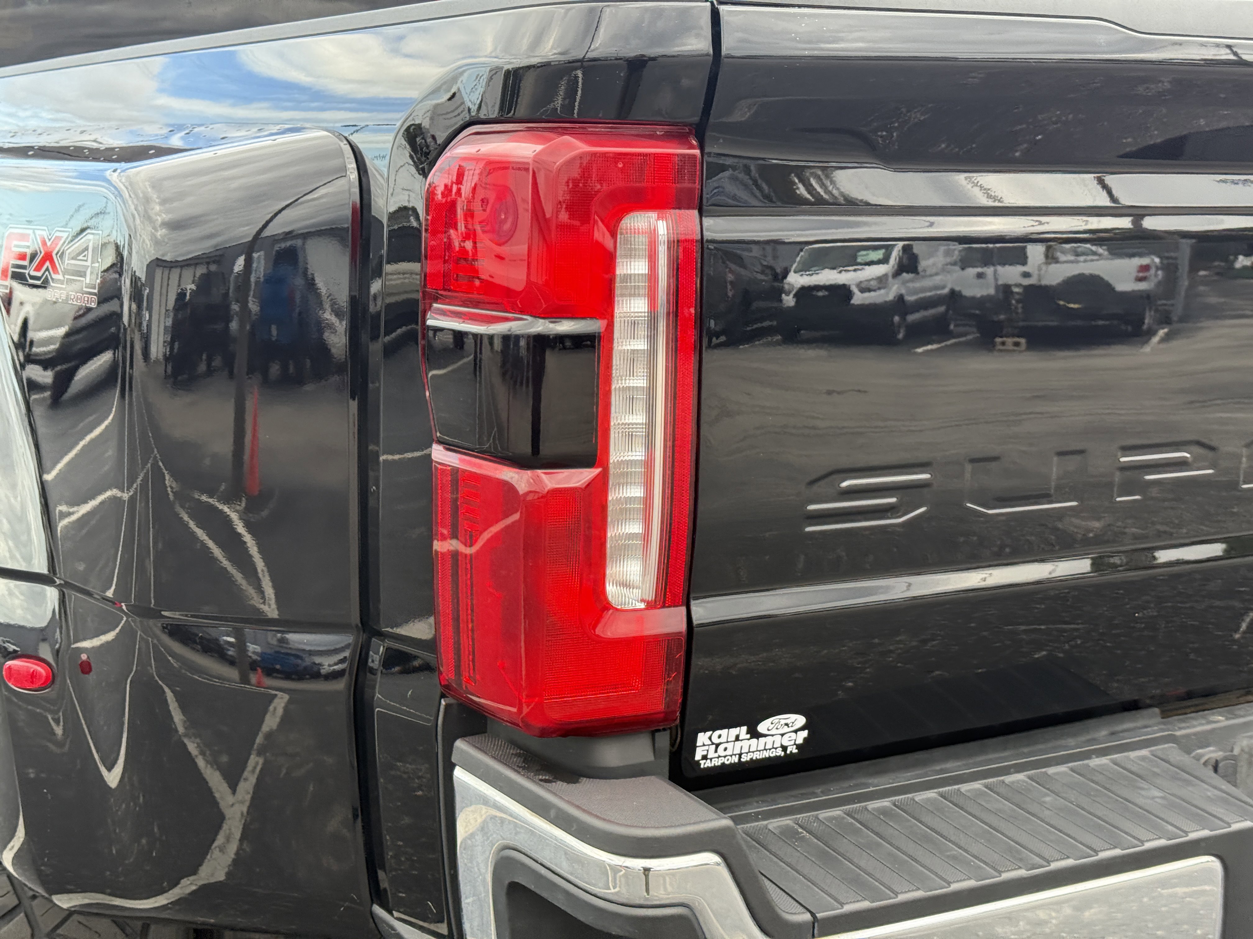 Certified 2023 Ford F350 Lariat w/ Chrome Package image 8