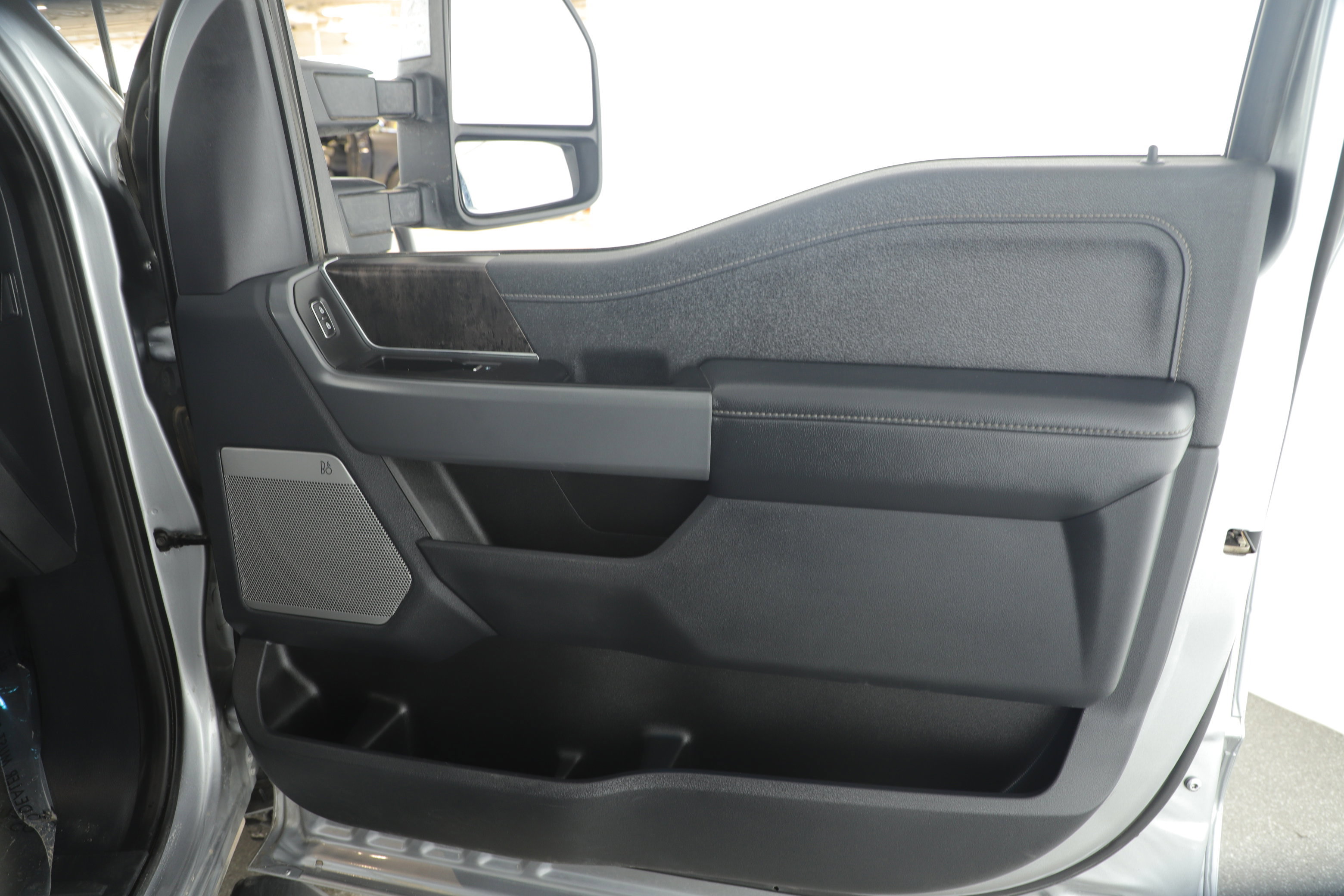 Certified 2023 Ford F250 Lariat w/ Sport Appearance Package image 16