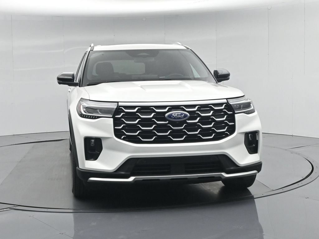 Certified 2025 Ford Explorer Platinum RWD image 30