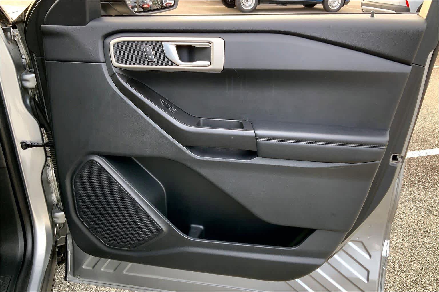 Certified 2020 Ford Explorer 2WD image 21