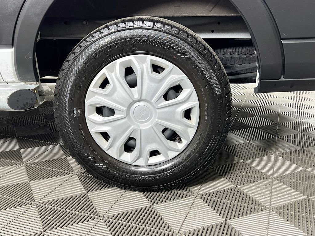 Certified 2024 Ford Transit 250 Low Roof w/ Exterior Upgrade Package RWD image 32