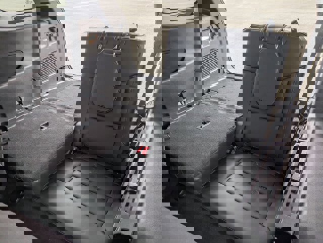 Certified 2022 Ford Explorer XLT w/ Equipment Group 202A image 33