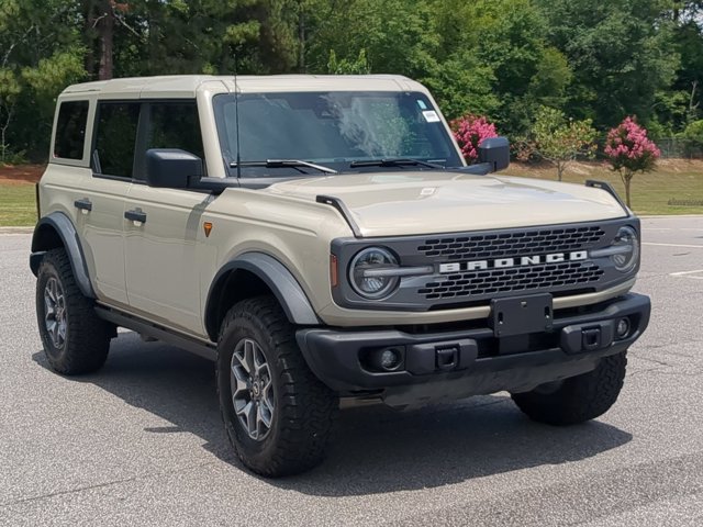 Certified 2025 Ford Bronco Badlands AWD/4WD image 1