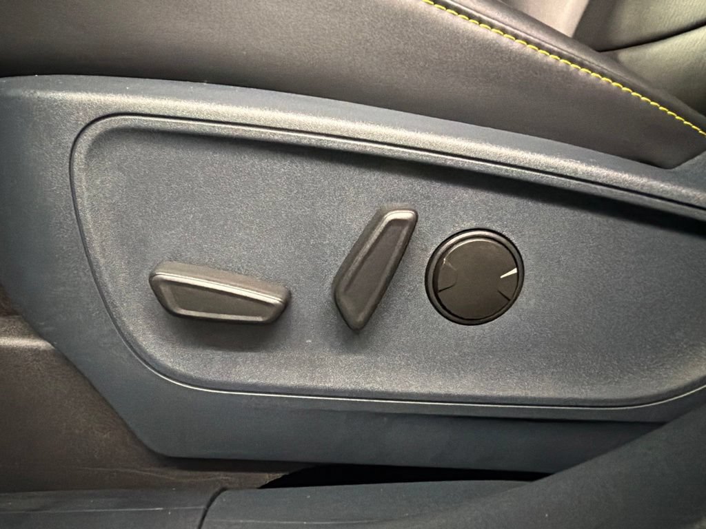 Certified 2025 Ford Maverick Lobo AWD/4WD image 27