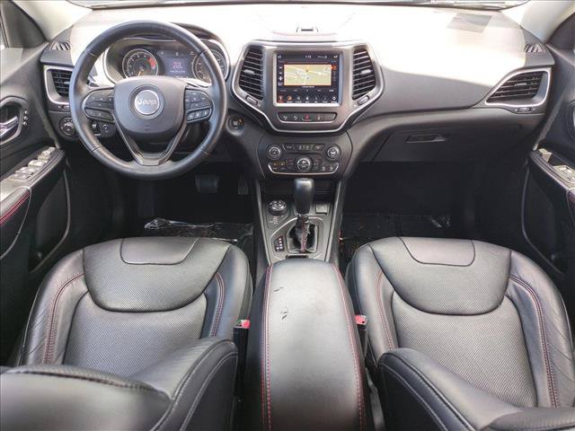 Used 2019 Jeep Cherokee Trailhawk AWD/4WD image 18