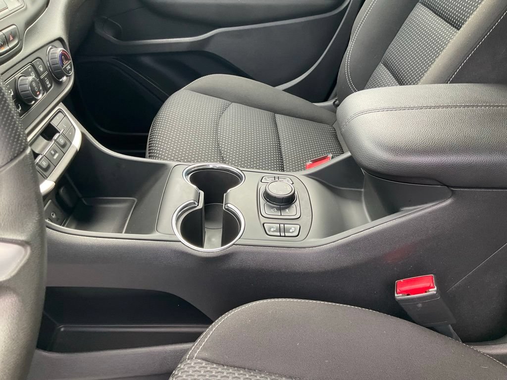 Used 2024 GMC Terrain SLE w/ Driver Convenience Package AWD/4WD image 19