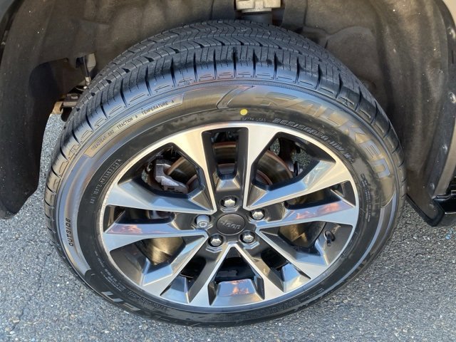 Used 2022 Jeep Grand Cherokee Overland w/ Luxury Tech Group IV image 25