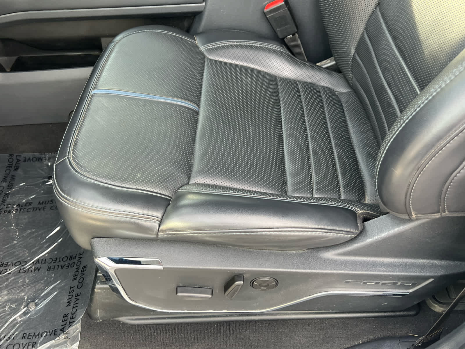 Certified 2026 Ford F350 Platinum AWD/4WD image 29