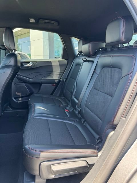 Certified 2026 Ford Escape ST-Line AWD/4WD image 22