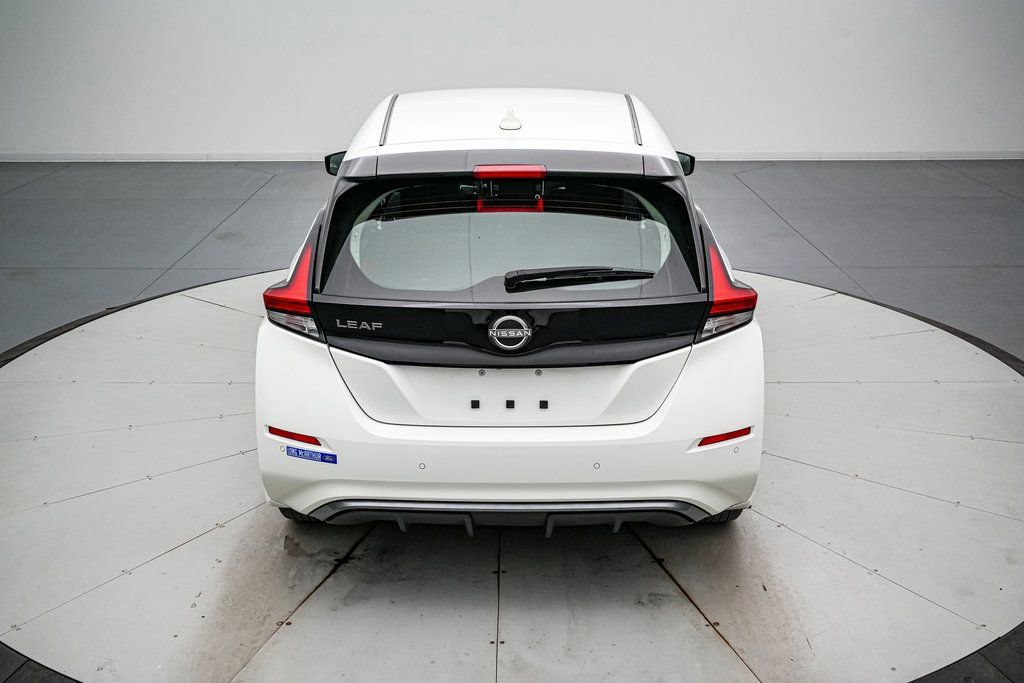 Used 2023 Nissan Leaf S image 4