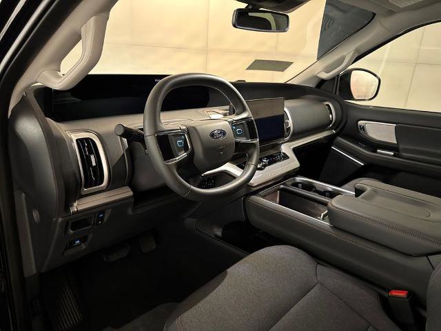 Certified 2025 Ford Expedition Max Active RWD image 8