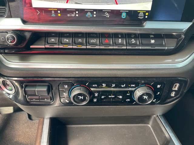 Used 2022 Chevrolet Silverado 1500 High Country w/ Technology Package AWD/4WD image 30