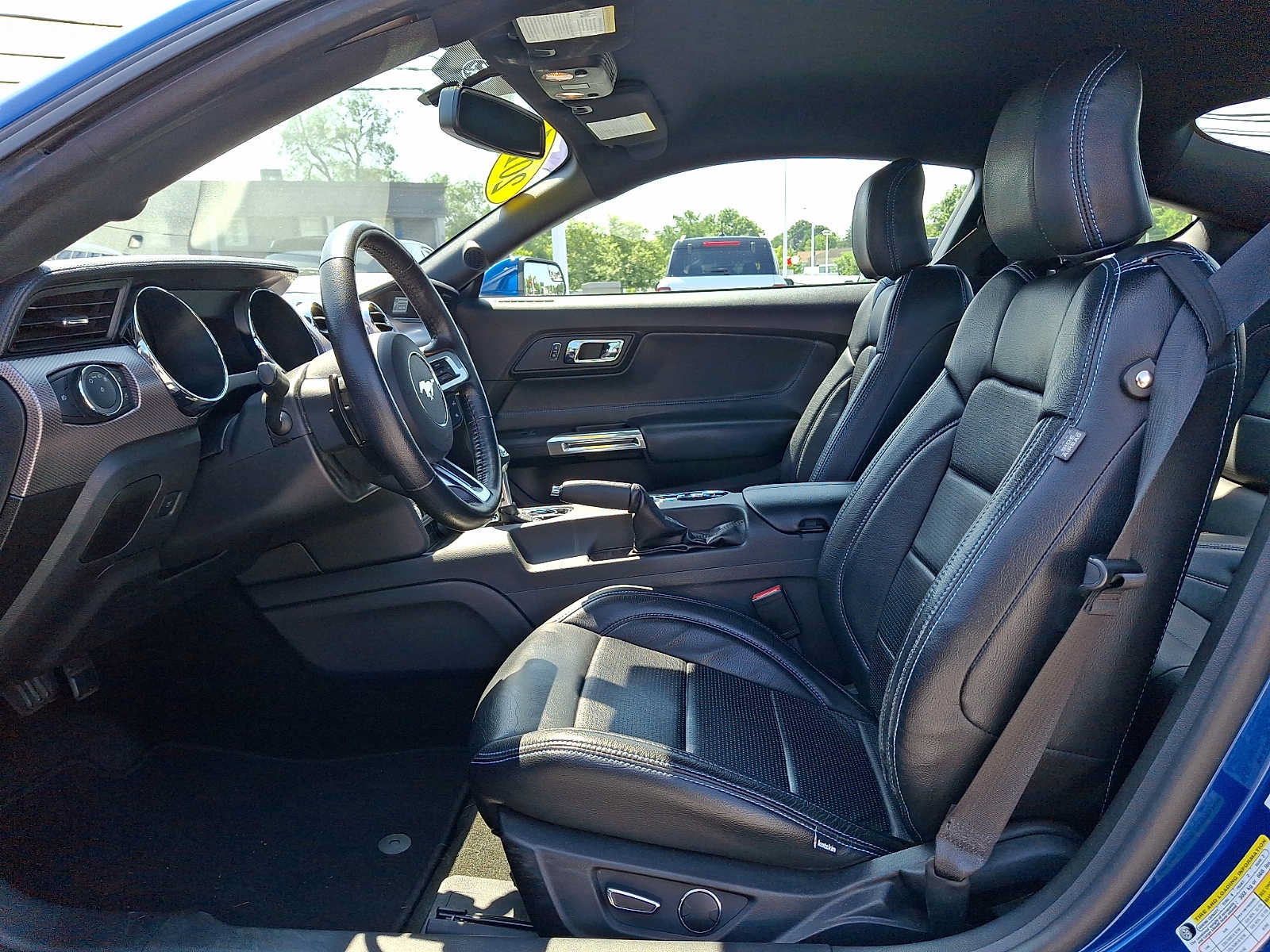 Certified 2017 Ford Mustang Coupe RWD image 11