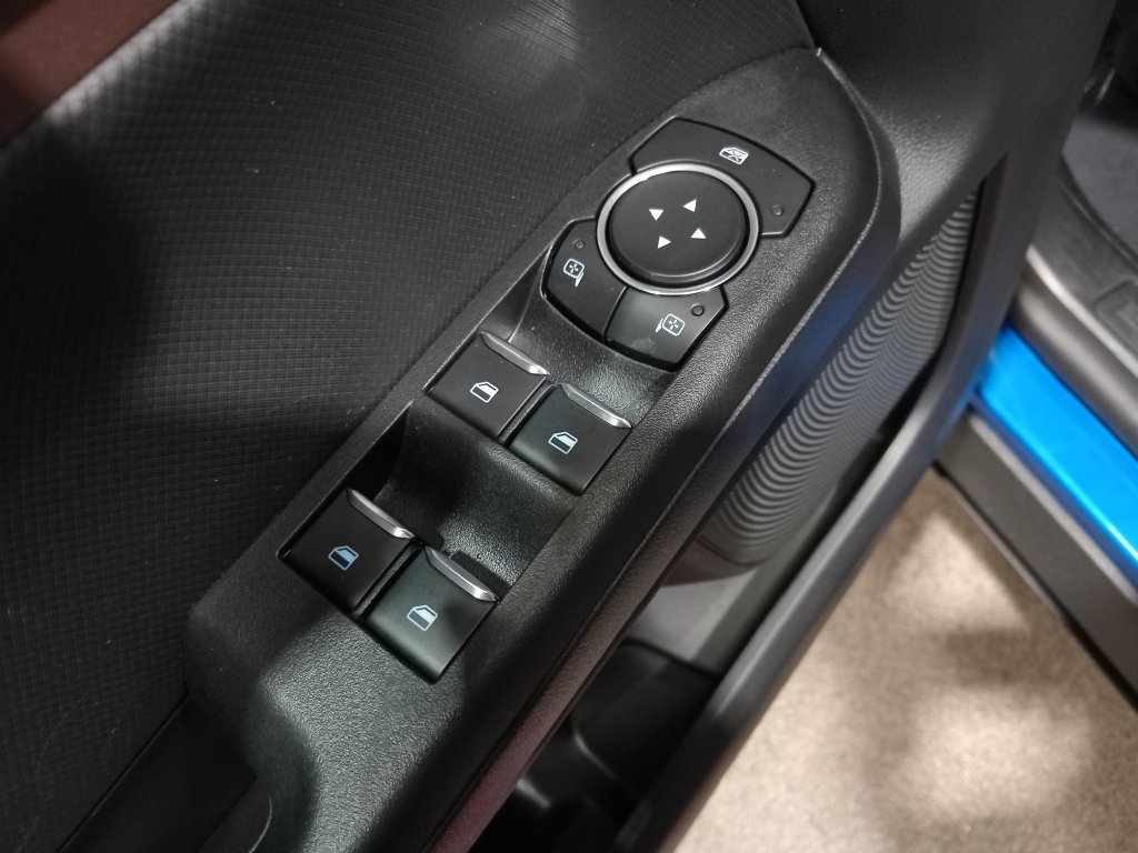 Certified 2025 Ford Bronco Sport Outer Banks w/ Outer Banks Tech Package+ AWD/4WD image 18