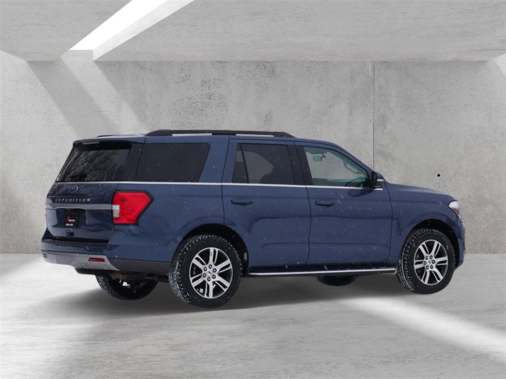 Certified 2022 Ford Expedition XLT image 3
