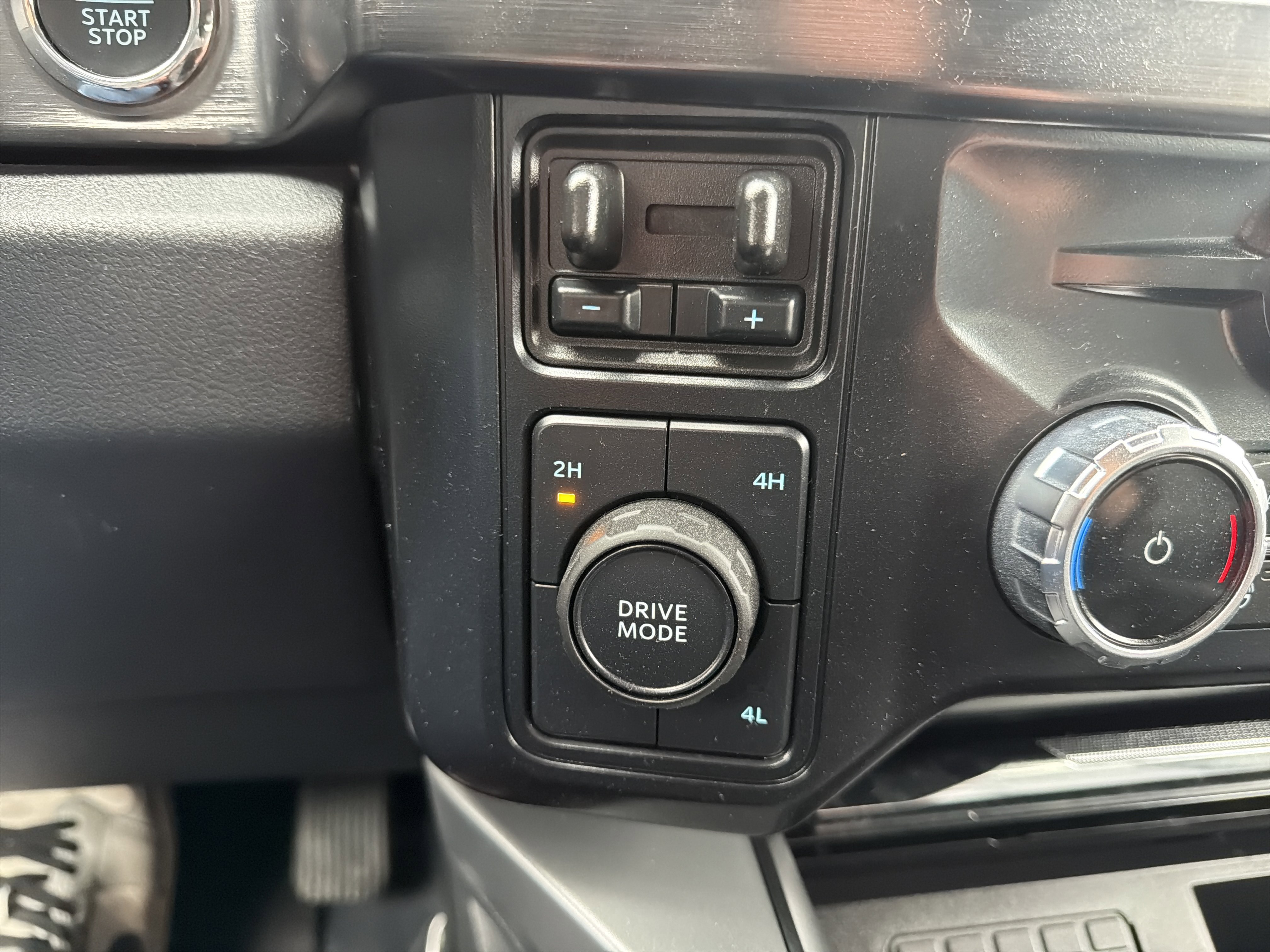 Certified 2026 Ford F250 Lariat AWD/4WD image 29