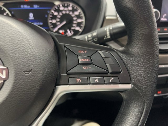 Used 2025 Nissan Altima 2.5 SV FWD image 35