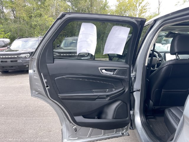 Certified 2024 Ford Edge Titanium w/ Equipment Group 301A AWD/4WD image 25