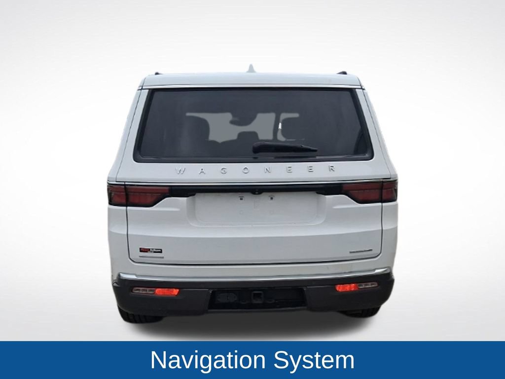 Used 2022 Jeep Wagoneer Series III AWD/4WD image 6