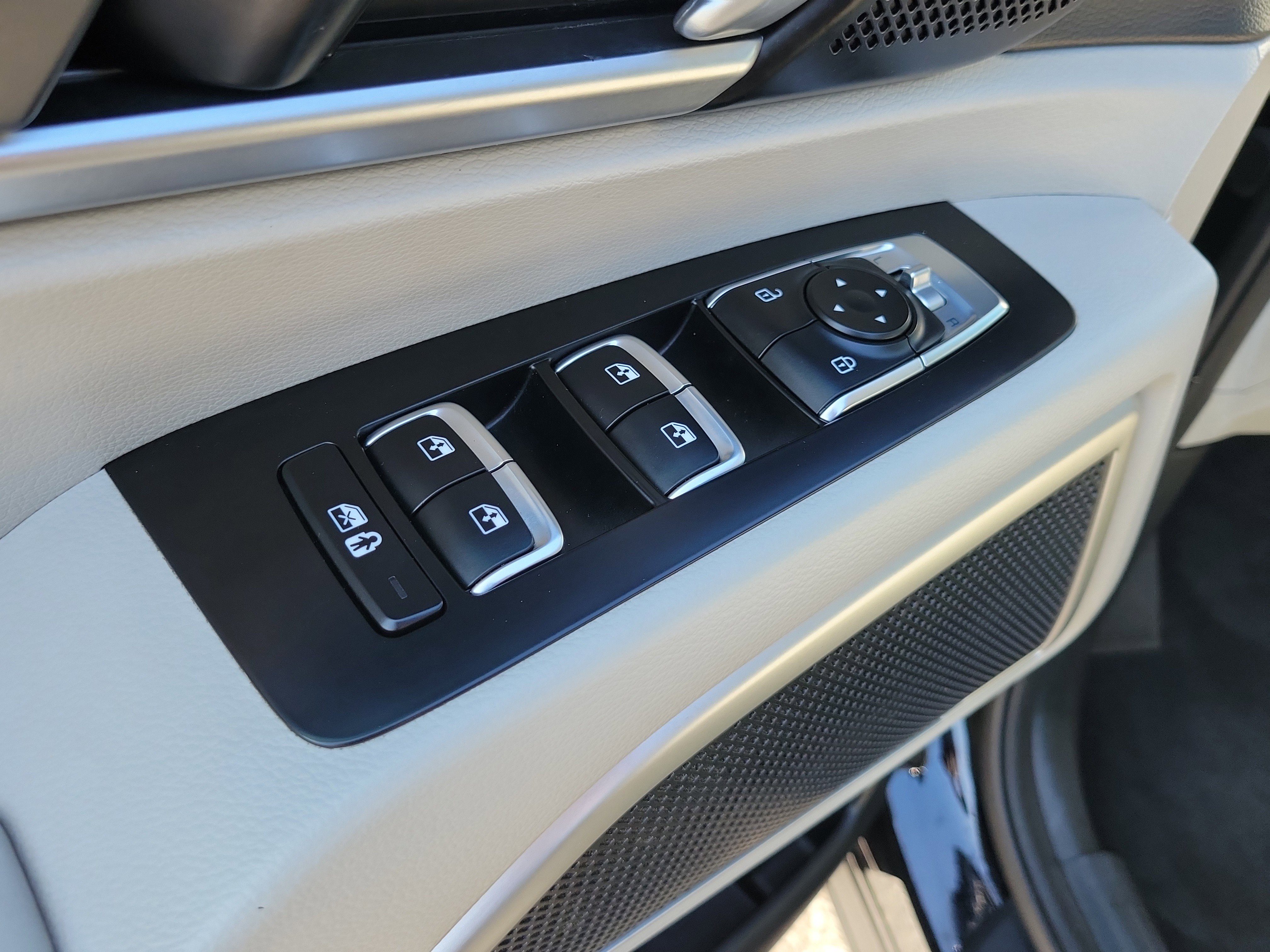 Used 2021 Kia Telluride S AWD/4WD image 20
