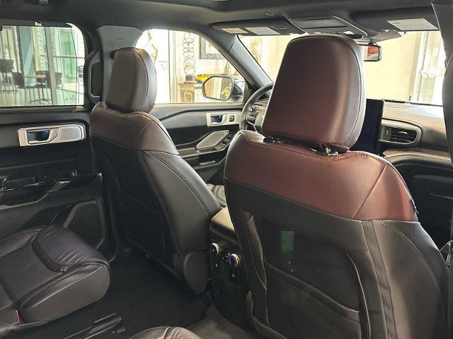 Certified 2023 Ford Explorer Platinum w/ Technology Package image 27