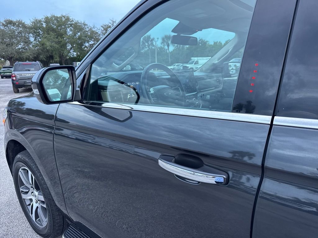 Certified 2023 Ford Expedition Limited image 21
