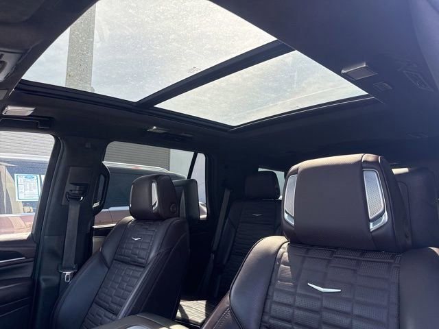 Used 2021 Cadillac Escalade Sport Platinum AWD/4WD image 27