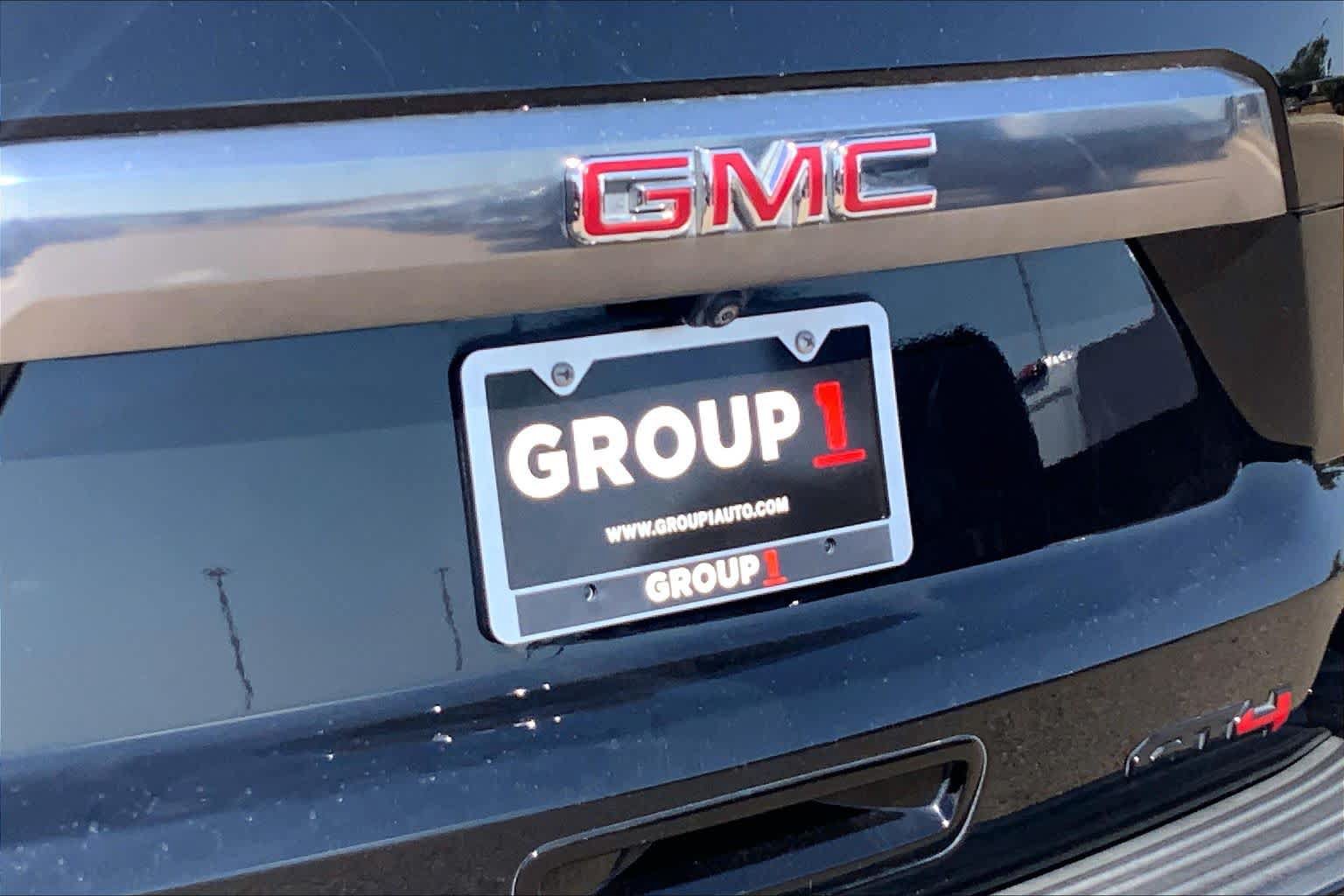 Used 2024 GMC Yukon AT4 w/ AT4 Premium Plus Package AWD/4WD image 31