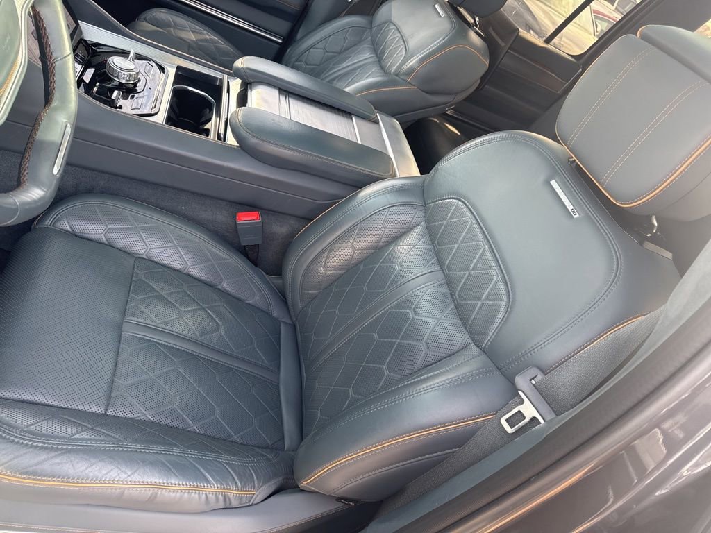 Used 2022 Jeep Grand Wagoneer Series III w/ Rear Seat Video Group 1 image 21