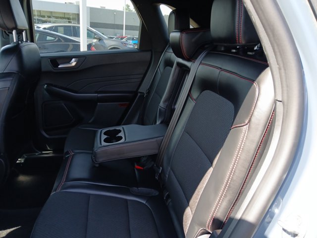 Certified 2025 Ford Escape ST-Line Select AWD/4WD image 22