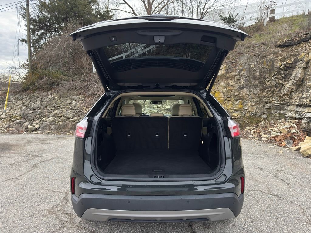 Certified 2022 Ford Edge SEL w/ Convenience Package image 9