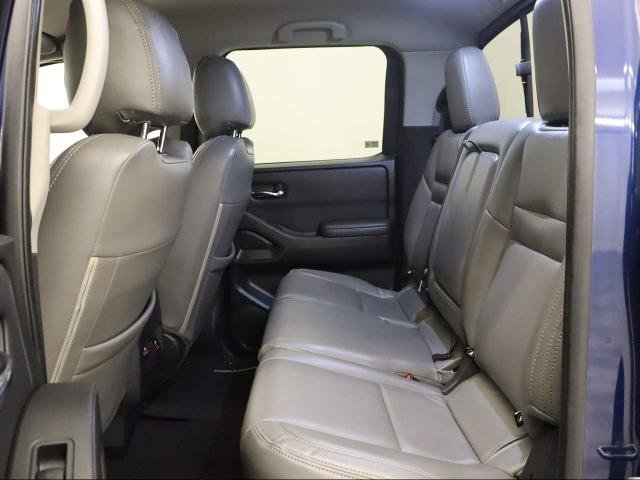 Used 2022 Nissan Frontier SV image 26